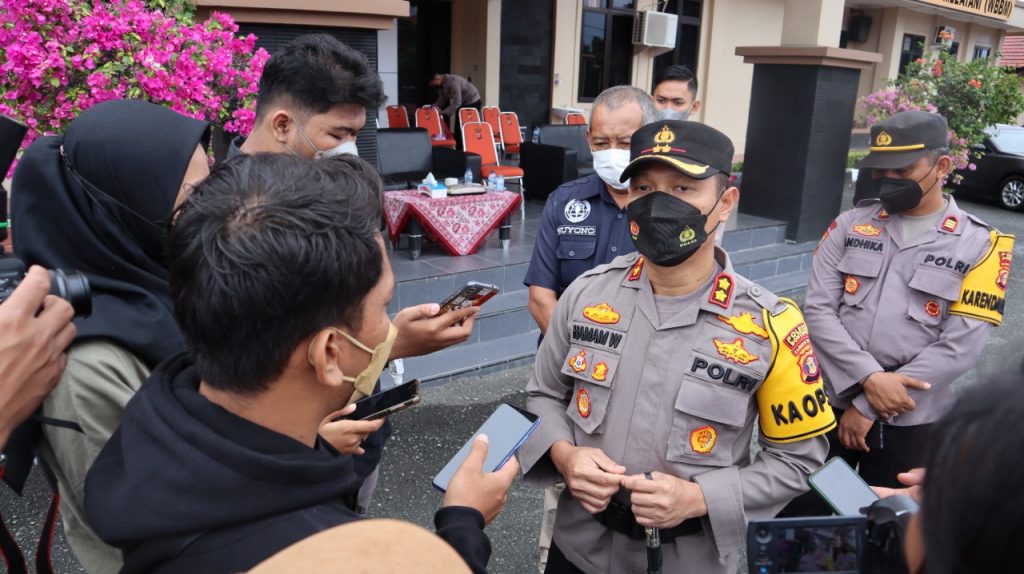 Kapolresta Bontang wahyudi