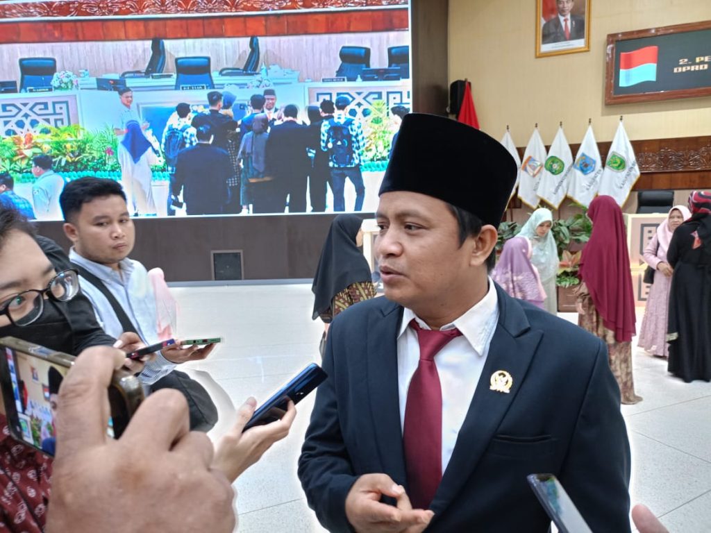 Dilantik Sebagai PAW DPRD Kaltim, Selamat Ari Wibowo Minta Pergub Bankeu Direvisi
